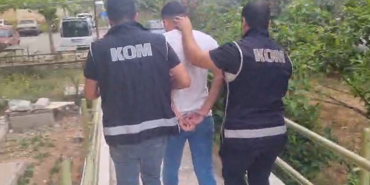 Antalya'da FETÖ/PDY üyeliğinden aranan eski polis memuru yakalandı