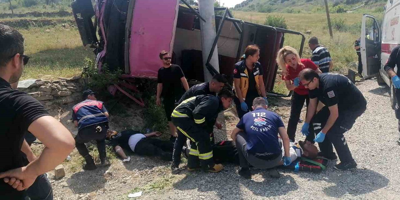 Korkunç safari kazası! 12'si turist 15 kişi yaralı