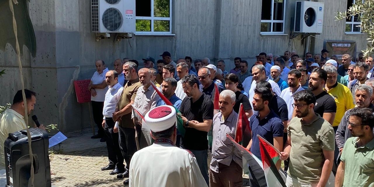 Alanya'da Filistin Şehitleri için gıyabi cenaze namazı