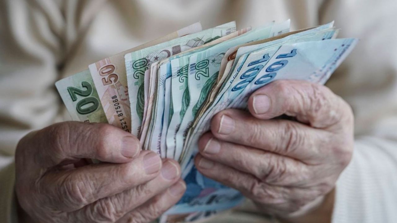 SSK ve Bağ-Kur Emeklilerine Müjde: En Düşük Emekli Maaşı Artışı Açıklandı