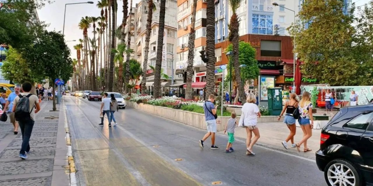Pazar Günü Antalya'da O Yollar Kapalı Olacak