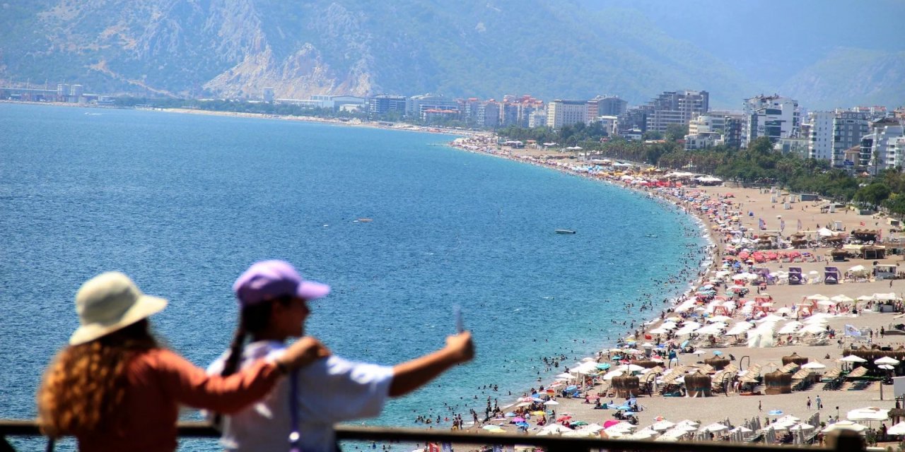 Afrika'dan Sıcak Hava Dalgası Geliyor! Antalya'da Sıcaklıklar 40 Dereceyi Aşacak!