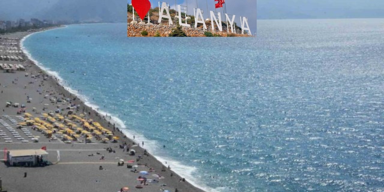 Tatilci dalgayla tatilin keyfini iki katına çıkarttı! Antalya da keyif dolu turizm!