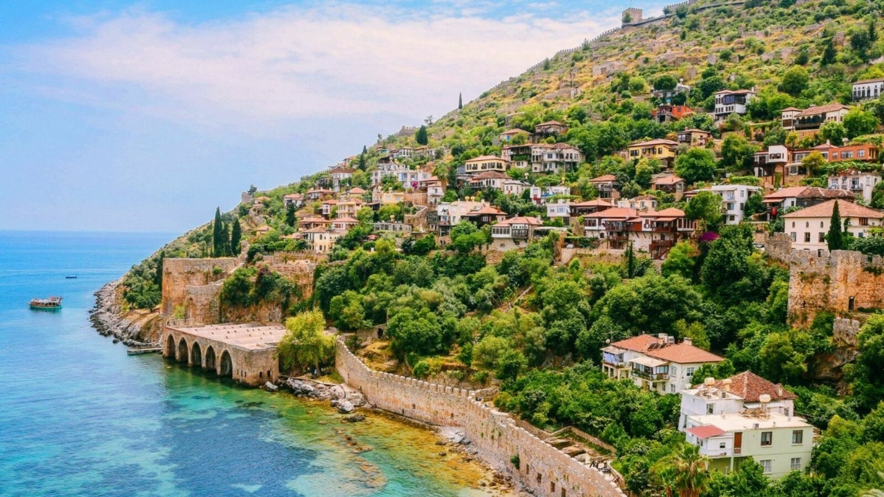 1209 turist geldi Alanya'ya hemde kruvaziyerle