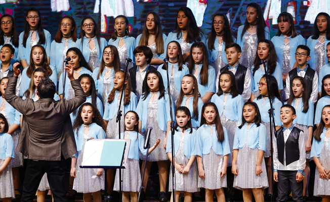 Çocuklardan muhteşem Sezen Aksu şarkıları performansı