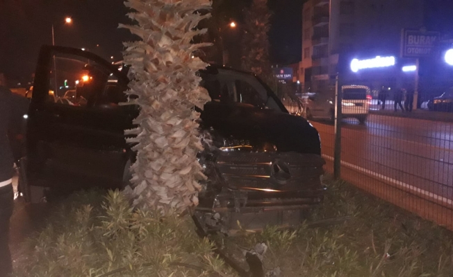 Antalya’da Özhaseki ve Türel trafik kazası geçirdi