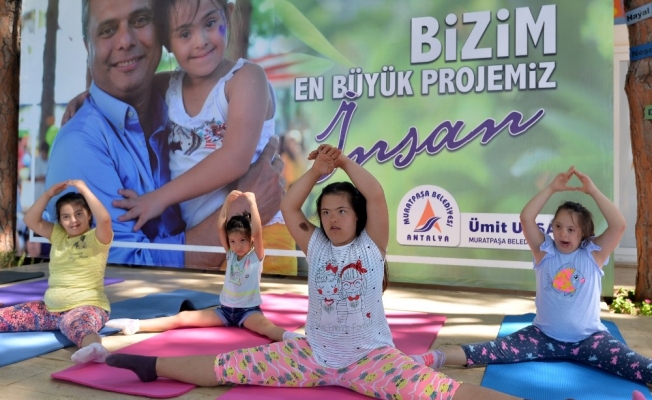 Muratpaşa Belediyesinin Engelsiz Kafe’de jimnastik eğitimi