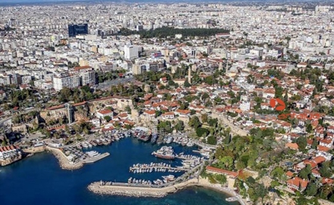Mart ayında Antalya'da yabancılara 584 konut satışı gerçekleşti