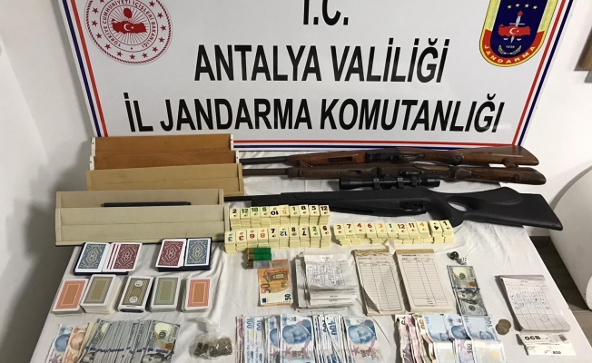 Antalya'da kumar baskınına 160 bin TL para cezası